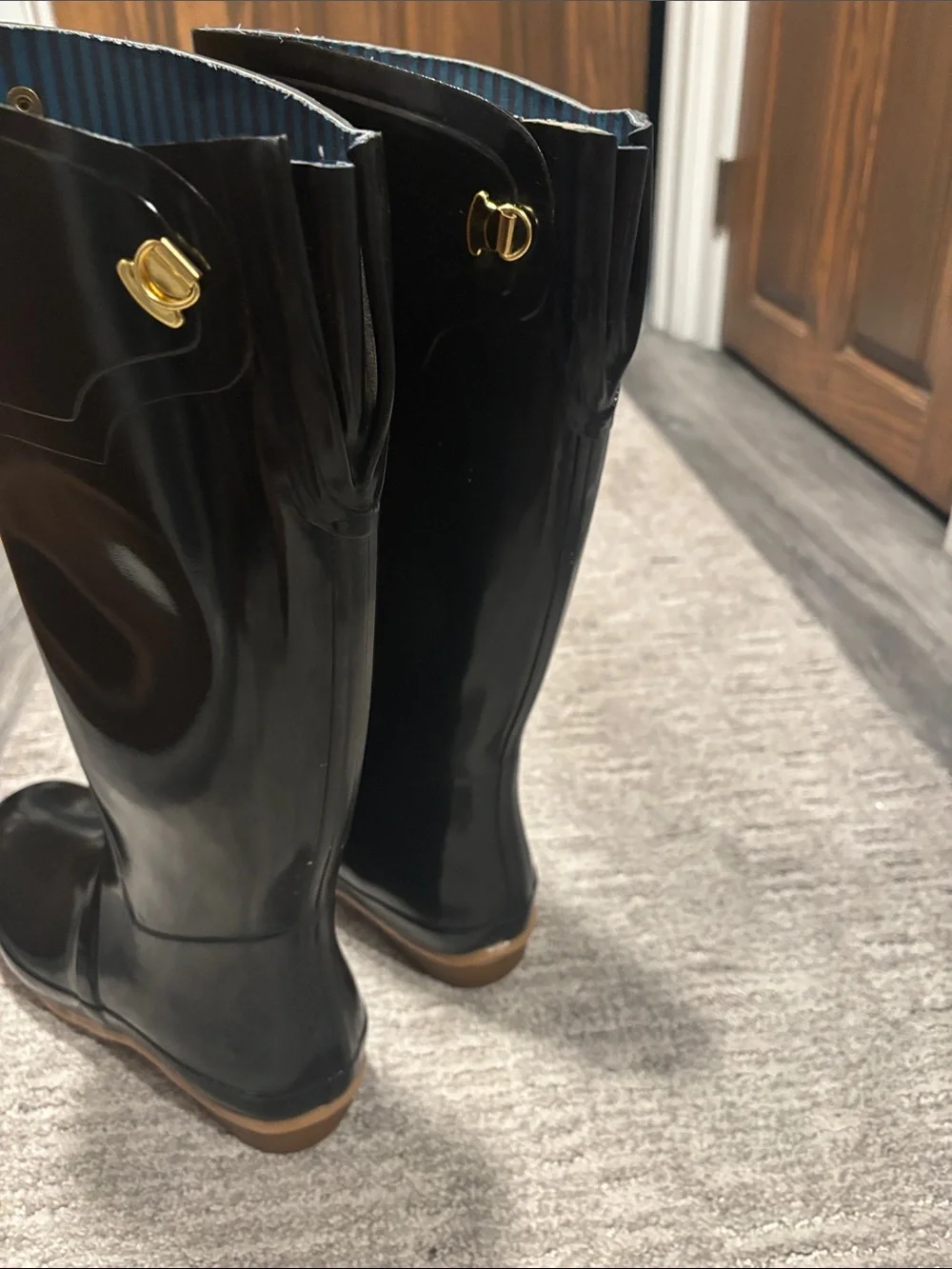 Joules Black Tall Rain Boots with Gold Plaque Accent size 10